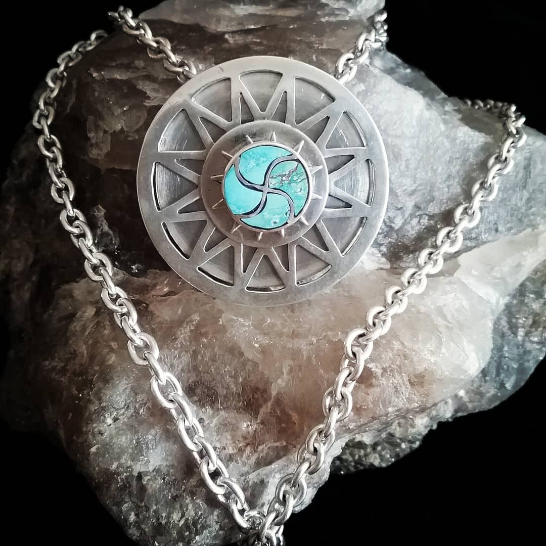 gallery spinner pendant